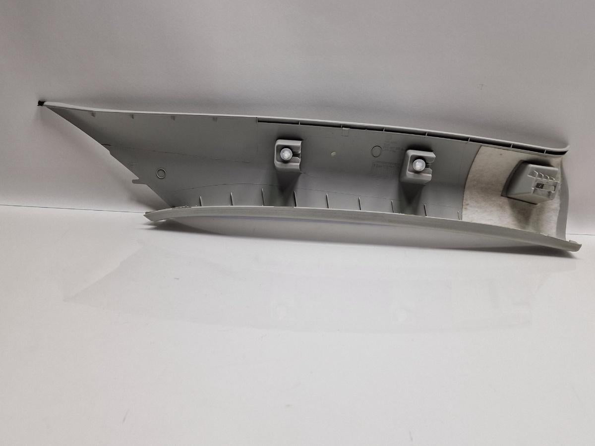Ornament stalp parbriz stanga VOLKSWAGEN TIGUAN 5N_ 2007 -> 2.0 TDI CBAB, CFFB 5N0867233A