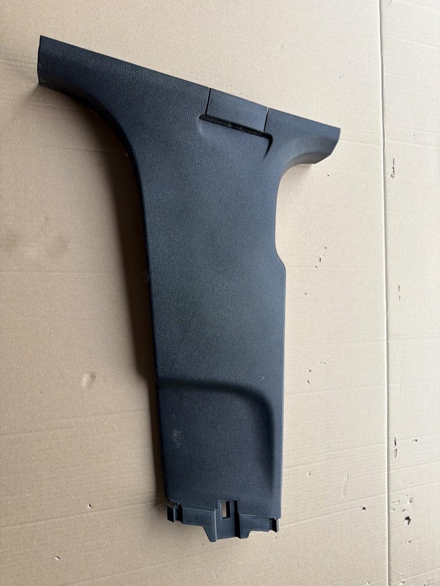 Ornament stalp (B) (inferior) stanga VOLKSWAGEN TIGUAN 5N_ 2007 -> 2.0 TDI CBAB, CFFB 5N0867291B