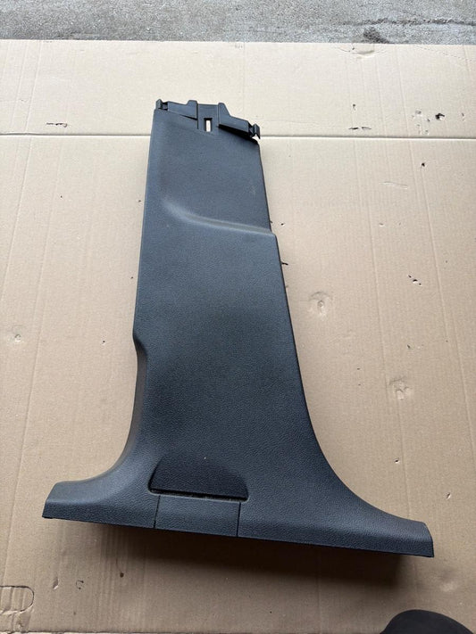 Ornament stalp (B) (inferior) stanga VOLKSWAGEN TIGUAN 5N_ 2007 -> 2.0 TDI CBAB, CFFB 5N0867291B