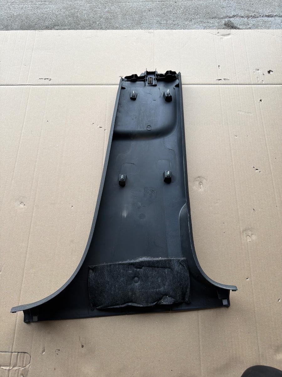 Ornament stalp (B) (inferior) stanga VOLKSWAGEN TIGUAN 5N_ 2007 -> 2.0 TDI CBAB, CFFB 5N0867291B