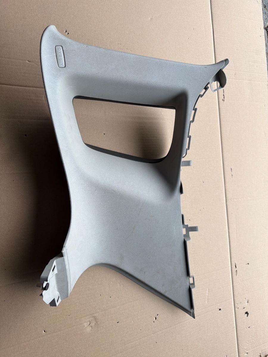 Ornament stalp (D) (superior) stanga VOLKSWAGEN TIGUAN 5N_ 2007 -> 2.0 TDI CBAB, CFFB 5N0867287D