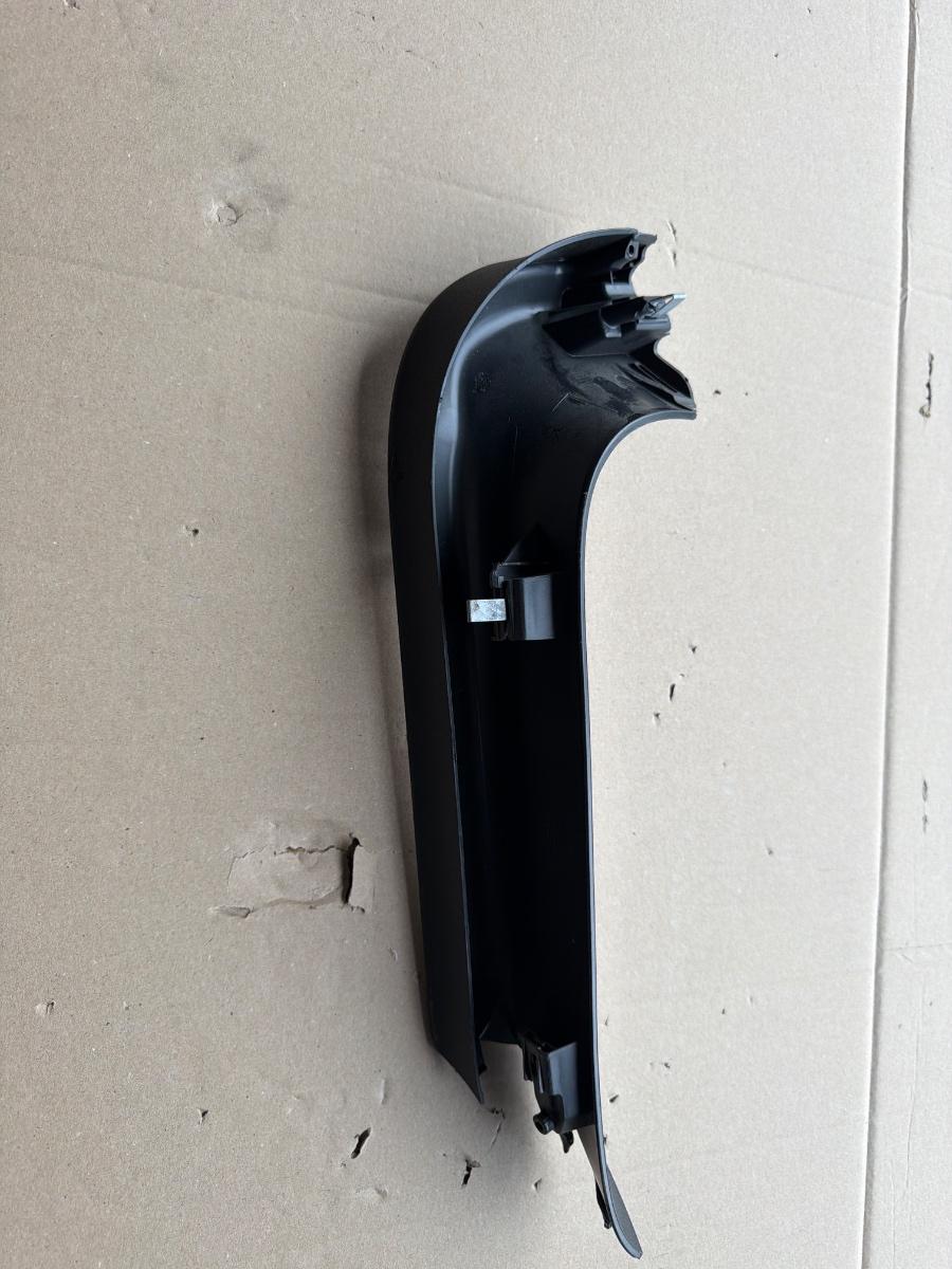 Ornament lateral hayon/portbagaj stanga VOLKSWAGEN TIGUAN 5N_ 2007 -> 2.0 TDI CBAB, CFFB 5N0867703B