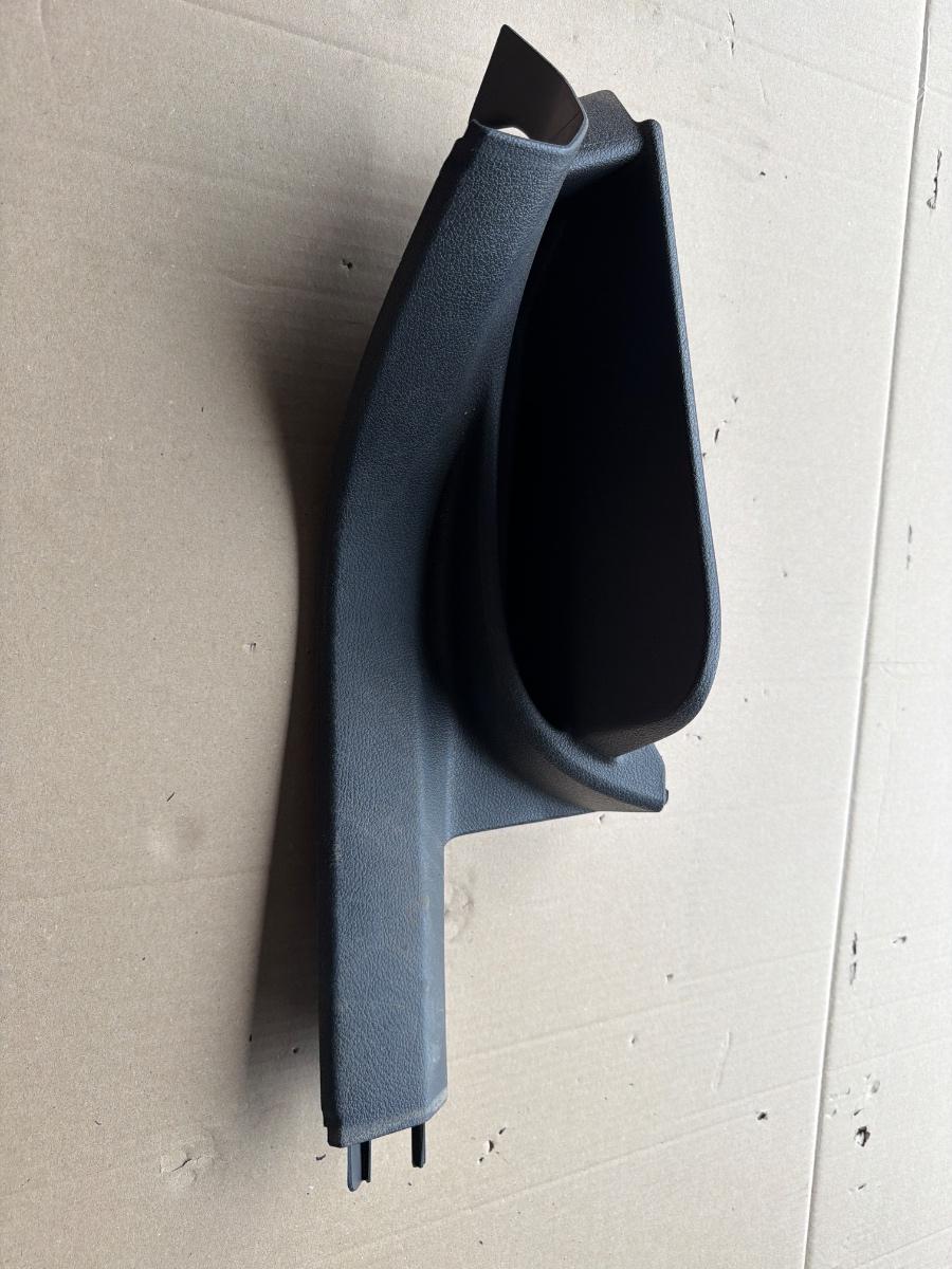 Element decorativ praguri stalp dreapta spate VOLKSWAGEN TIGUAN 5N_ 2007 -> 2.0 TDI CBAB, CFFB 5N0868270