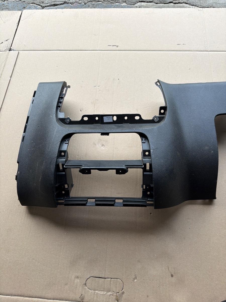 Ornament panou de bord stanga VOLKSWAGEN TIGUAN 5N_ 2007 -> 2.0 TDI CBAB, CFFB 5M1857051P
