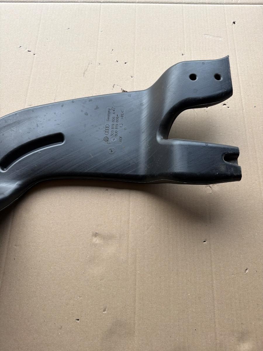 Componente conducta microfiltru de aer dreapta spate VOLKSWAGEN TIGUAN 5N_ 2007 -> 2.0 TDI CBAB, CFFB 3C0819806