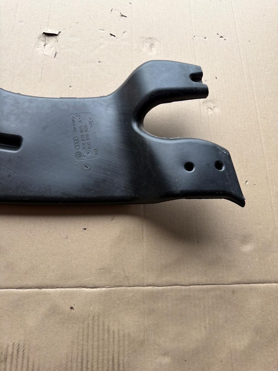 Componente conducta microfiltru de aer stanga spate VOLKSWAGEN TIGUAN 5N_ 2007 -> 2.0 TDI CBAB, CFFB 3C0819805A