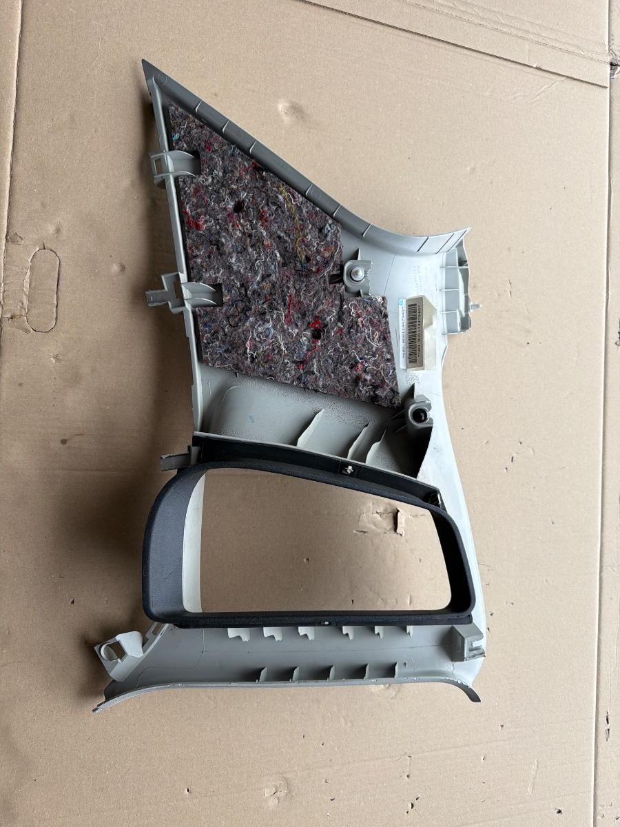 Ornament stalp (D) (superior) dreapta VOLKSWAGEN TIGUAN 5N_ 2007 -> TDI CBAB, CFFB 5N0867288D