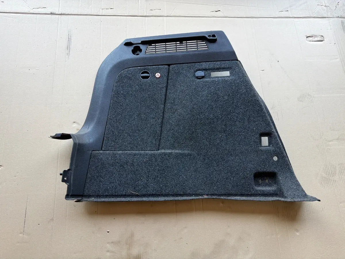 Panou capitonaj lateral portbagaj stanga VOLKSWAGEN TIGUAN 5N_ 2007 - 2015 5N0867427R