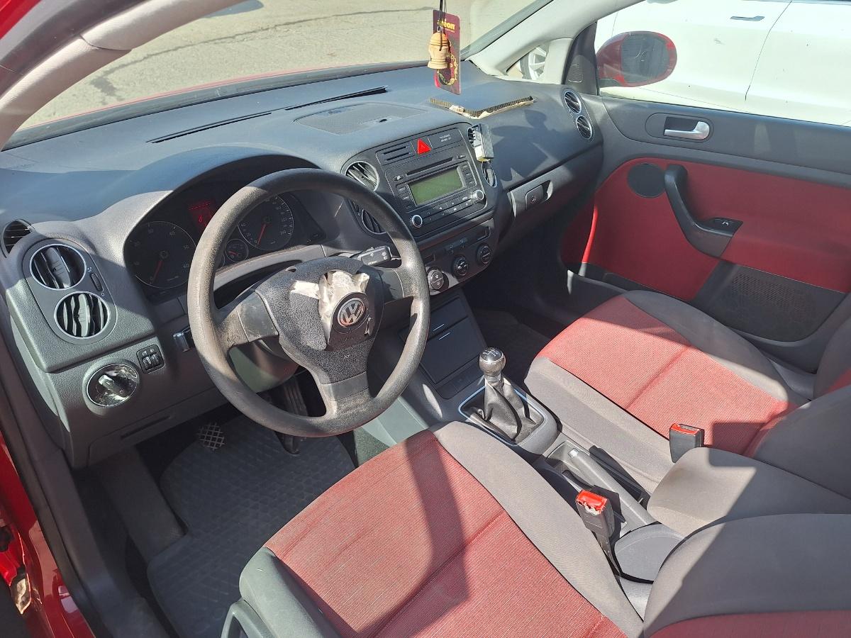 Dezmembrez VOLKSWAGEN GOLF PLUS 5M1, 521 2006 1.9 TDI BXE 77KW|105HP
