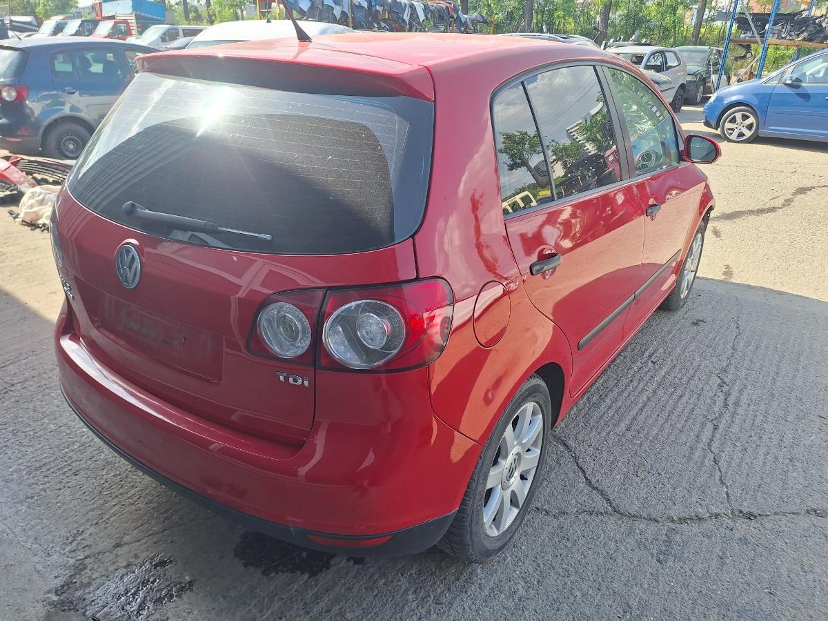 Dezmembrez VOLKSWAGEN GOLF PLUS 5M1, 521 2006 1.9 TDI BXE 77KW|105HP
