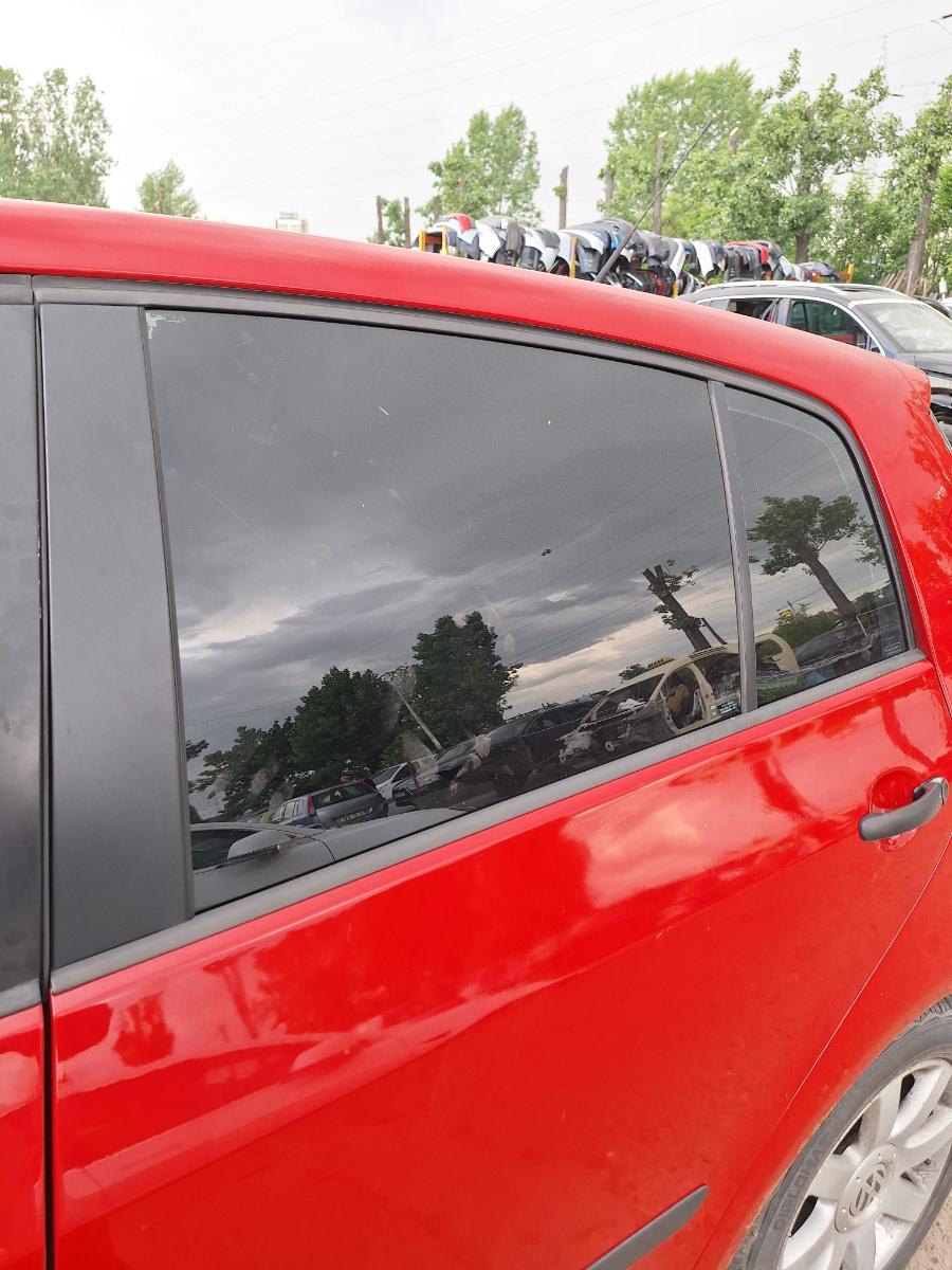 Geam portiera spate stanga VOLKSWAGEN GOLF PLUS 5M1, 521 2004 - 2013 1.9 1.9 TDI BKC, BLS, BXE SAINT-GOBAIN 43R-001057