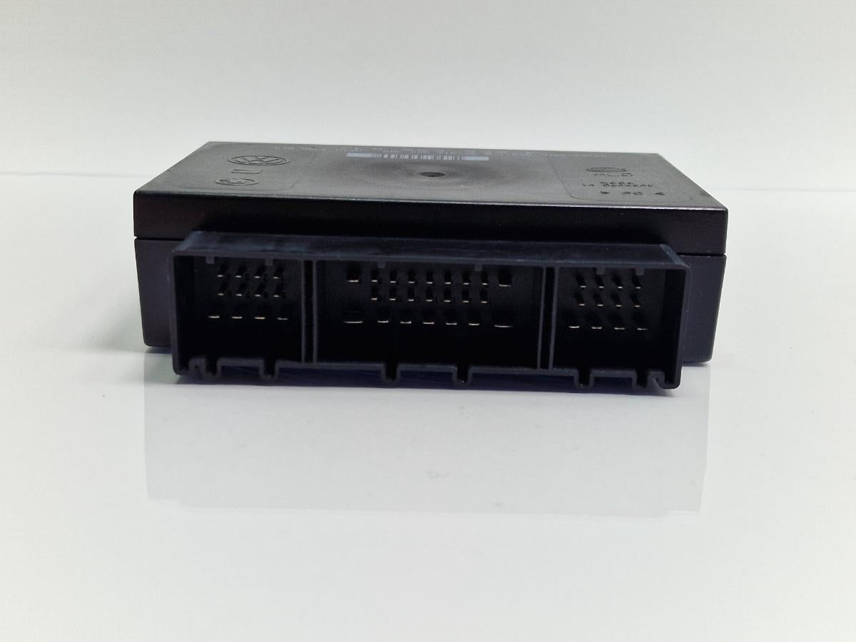 Modul confort VOLKSWAGEN TOUAREG 7LA, 7L6, 7L7 2002 - 2013 2.5 R5 TDI BAC, BPE HELLA 7L0959933F