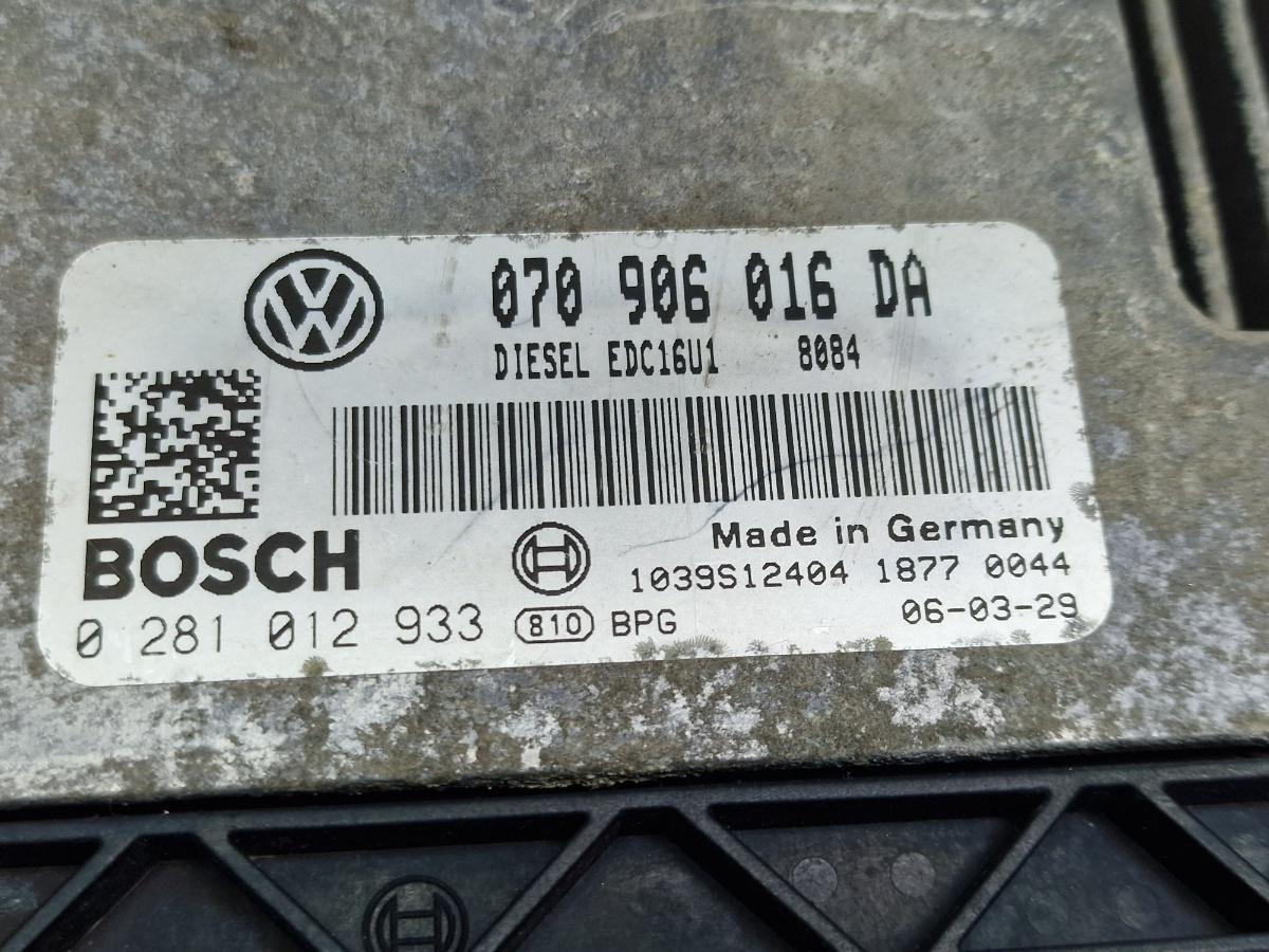 Calculator ECU VOLKSWAGEN TOUAREG 7LA, 7L6, 7L7 2002 - 2013 2.5 R5 TDI BAC, BPE BOSCH 0281012933 070906016DA