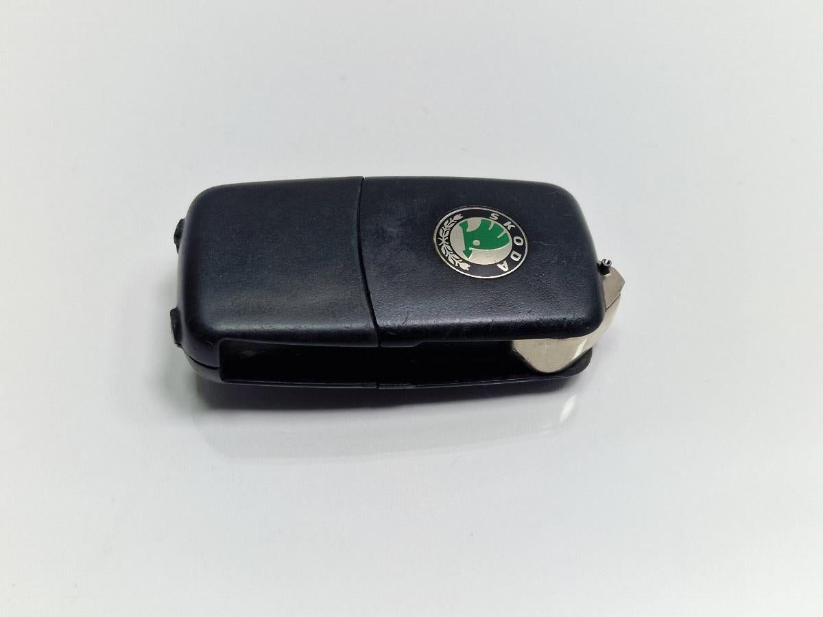 Telecomanda inchidere centralizata SKODA OCTAVIA II Combi 1Z5 2004 - 2013 2.0 TDI 16V BKD, CFHC, CLCB HELLA 1K0959753G