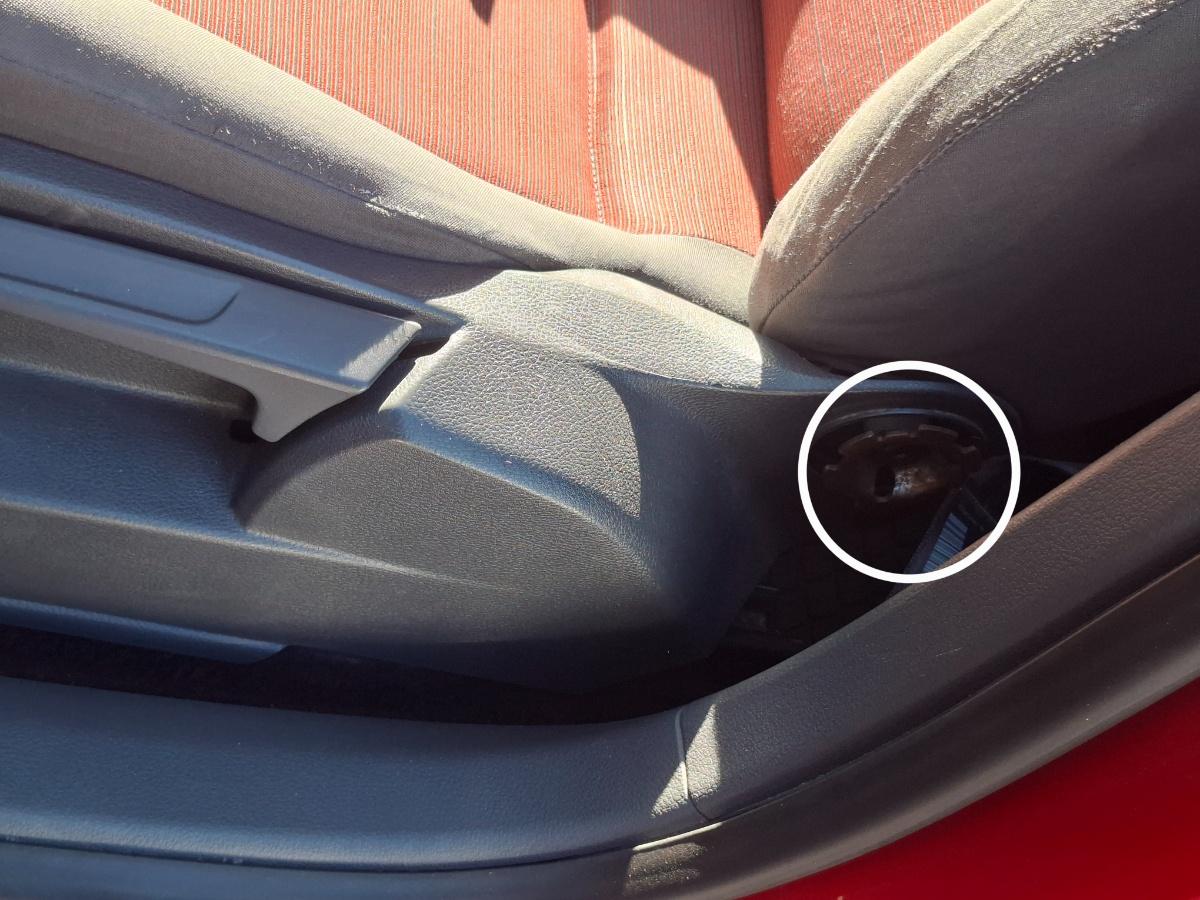 Scaun fata, sofer stanga VOLKSWAGEN GOLF PLUS 5M1, 521 2004 - 2013 1.9 1.9 TDI BKC, BLS, BXE