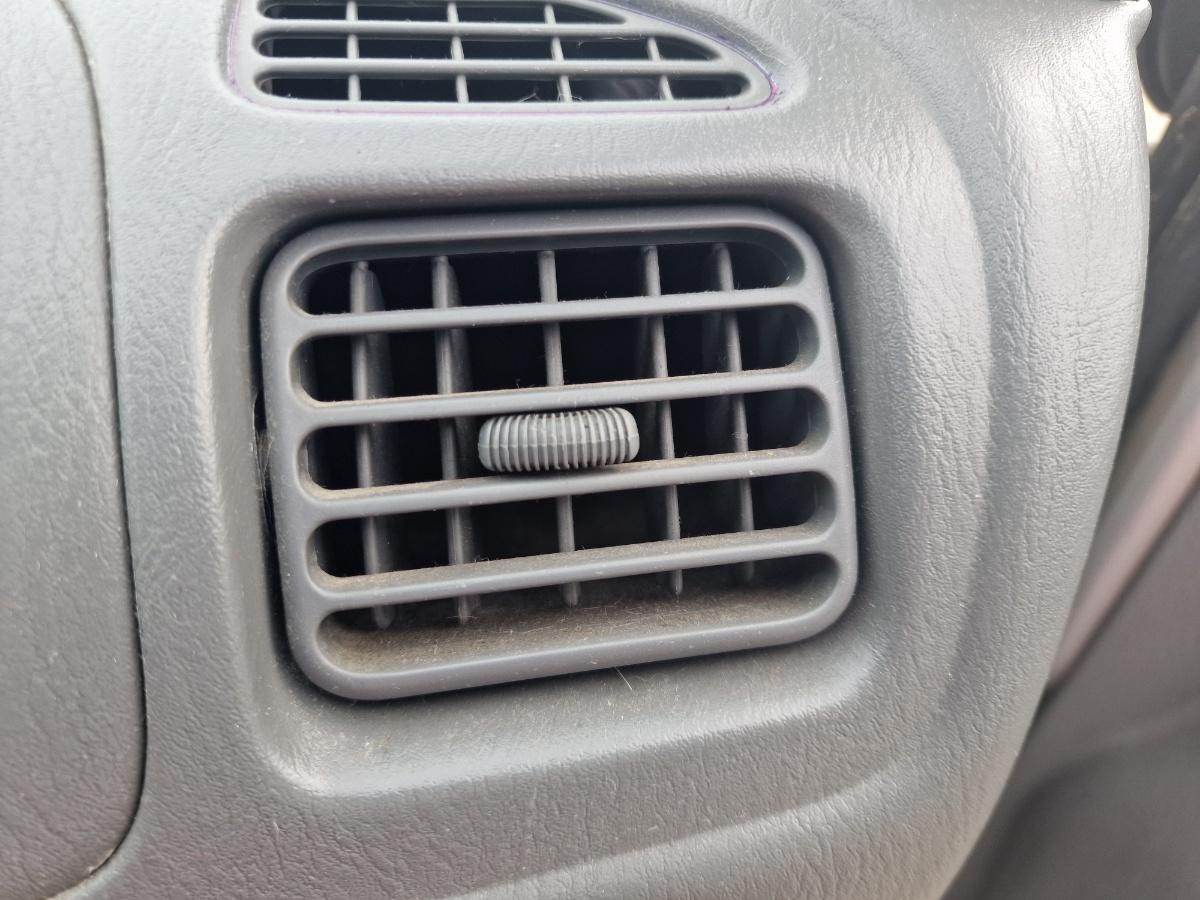 Grilă de ventilație laterală panou de bord SUZUKI ALTO FF 2004 1.1 F10D 46KW|63HP 2004