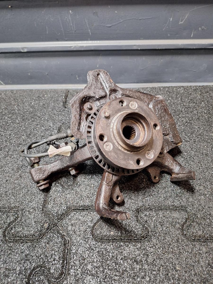 Fuzeta stanga fata VOLKSWAGEN POLO 6N2 1999 - 2001 1.0 1.0 ALD, AUC 6N0407255B
