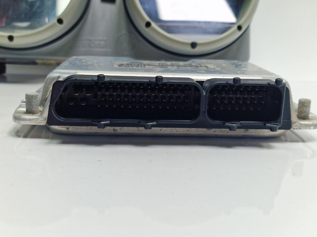 Kit de pornire VOLKSWAGEN POLO 6N2 1999 - 2001 1.0 1.0 ALD, AUC BOSCH 0261207184 030906032CE