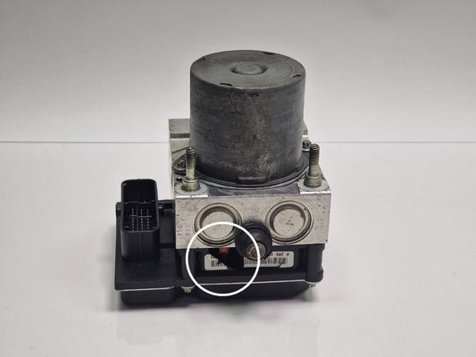 Modul pompa ABS AUDI A4 III 8EC, B7 2004 - 2008 2.0 2.0 TDI BPW 8E0910517H
