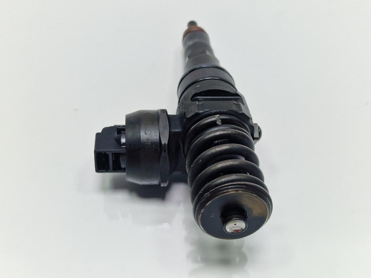 Injector combustibil AUDI A4 III 8EC, B7 2004 - 2008 2.0 TDI BPW 038130073BJ