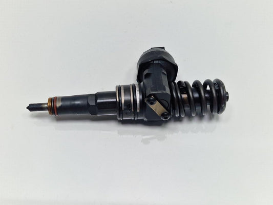 Injector combustibil AUDI A4 III 8EC, B7 2004 - 2008 2.0 2.0 TDI BPW 038130073BJ