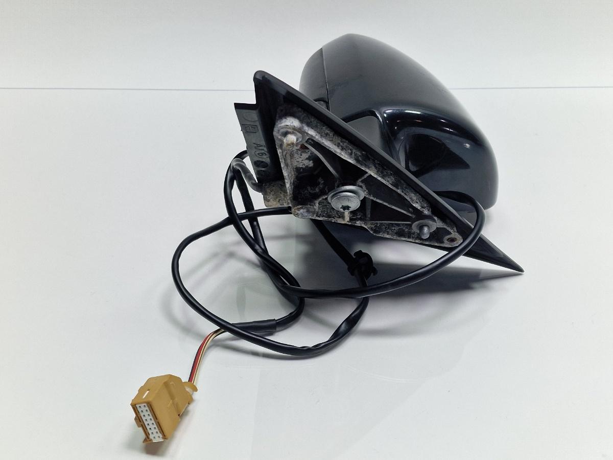 Oglinda electrica dreapta AUDI A4 III 8EC, B7 2004 - 2008 negru LZ9Y 8E1858532AA