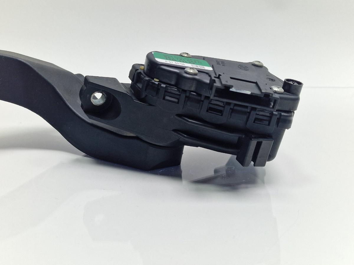 Pedala acceleratie AUDI A4 III 8EC, B7 2004 - 2008 2.0 TDI BPW HELLA 8E1721523C