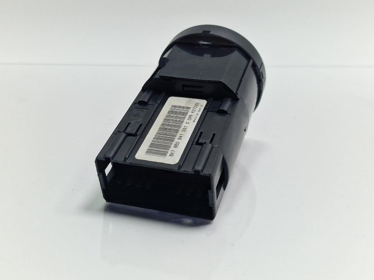 Bloc lumini AUDI A4 III 8EC, B7 2004 - 2008 2.0 TDI BPW 8E0941531C