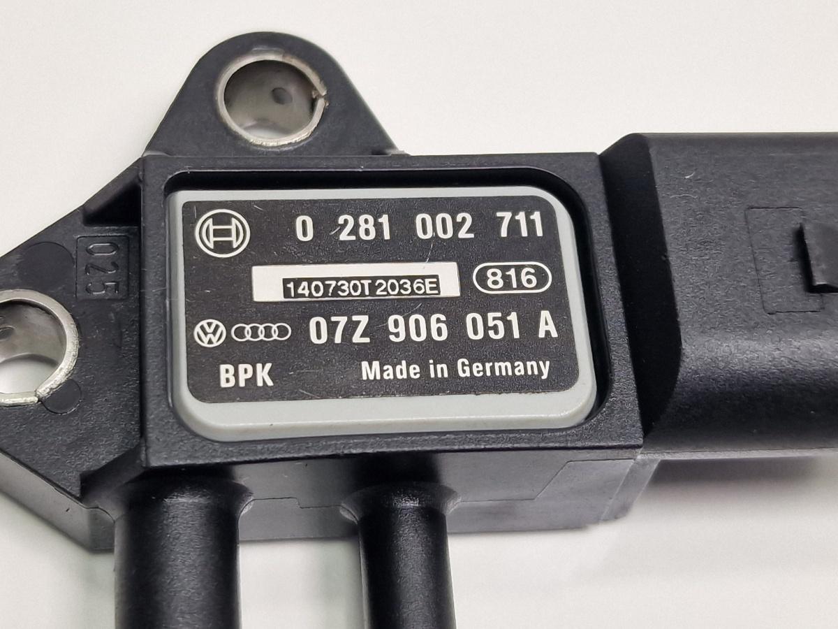 Senzor de presiune gaze AUDI A4 III 8EC, B7 2004 - 2008 2.0 TDI BPW BOSCH 0281002711 07Z906051A