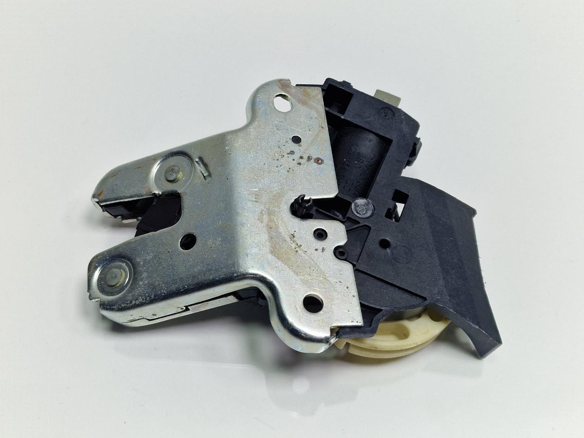 Broasca haion AUDI A4 III 8EC, B7 2004 - 2008 2.0 TDI BPW 4F5827505D