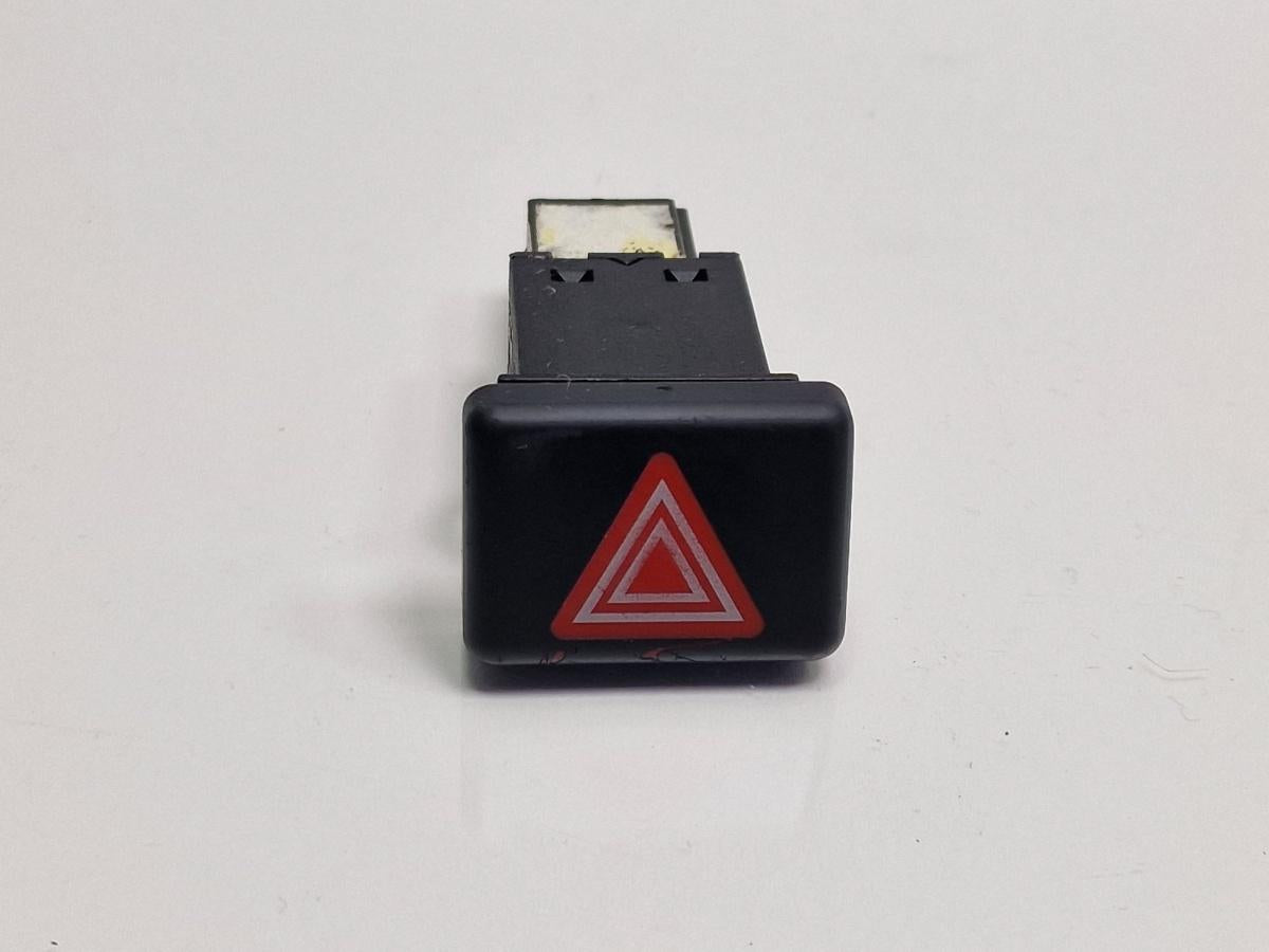 Buton avarii AUDI A4 III 8EC, B7 2004 - 2008 2.0 TDI BPW 8E0941509