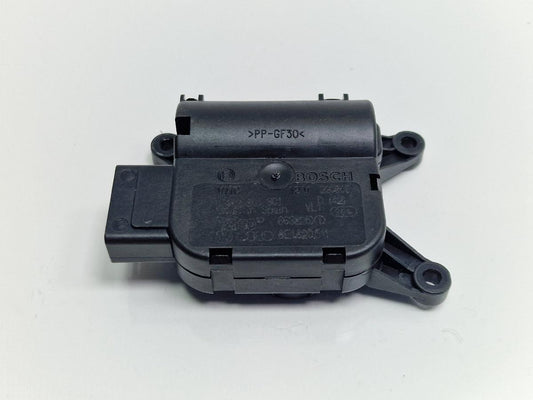 Motoras aeroterma AUDI A4 III 8EC, B7 2004 - 2008 2.0 TDI BPW BOSCH 0 132 801 300 8E1820511A