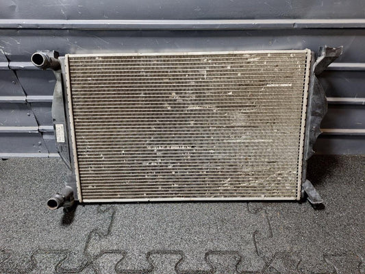 Radiator apa AUDI A4 III 8EC, B7 2004 - 2008 2.0 TDI BPW 8E0121251A