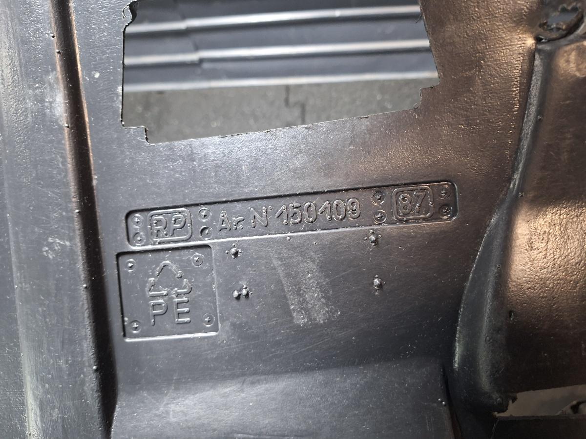 Scut de protectie motor AUDI A4 III 8EC, B7 2004 - 2008 2.0 TDI BPW 8E0863821AR