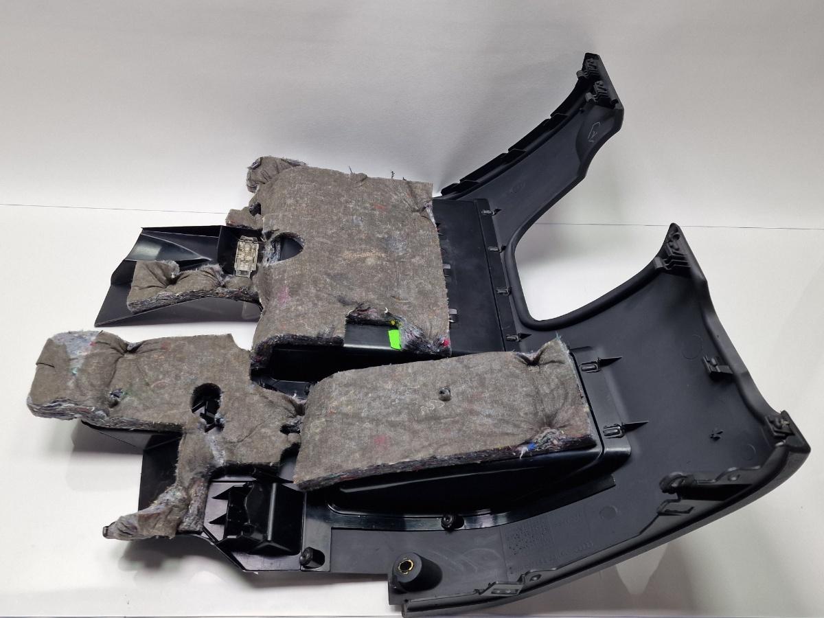 Ornament inferior sub volan AUDI A4 III 8EC, B7 2004 - 2008 2.0 TDI BPW 8E1863075C