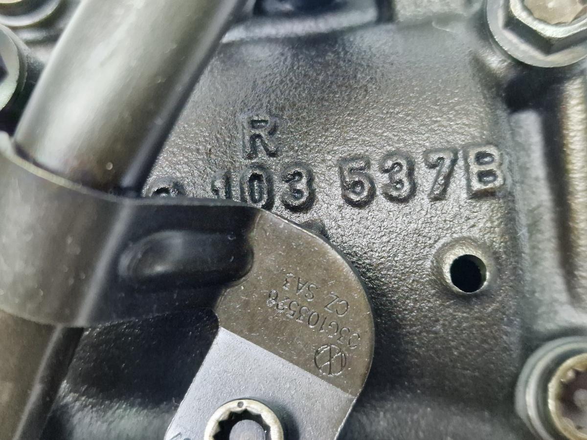 Pompa de ulei AUDI A4 III 8EC, B7 2004 - 2008 2.0 TDI BPW 03G103537B