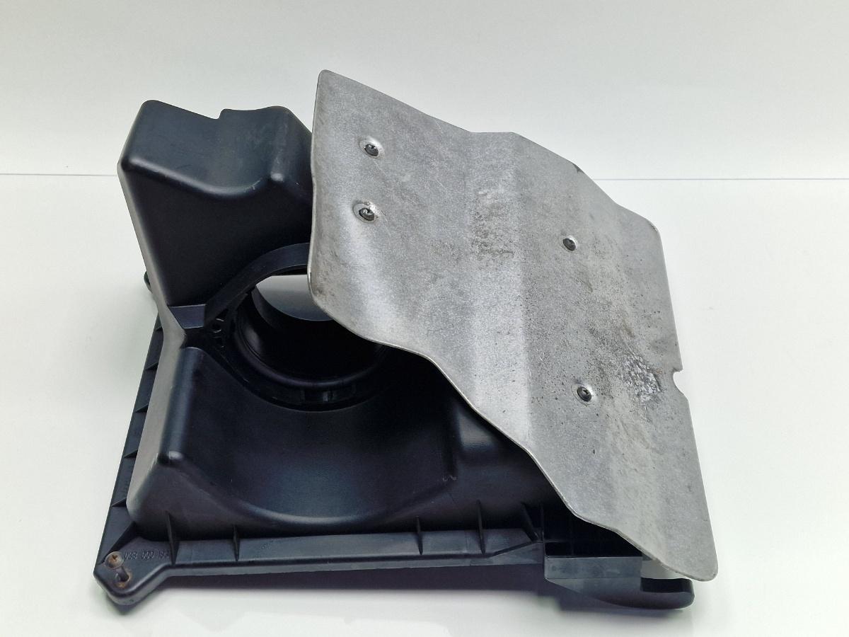 Capac carcasa filtru de aer AUDI A4 III 8EC, B7 2004 - 2008 2.0 TDI BPW 03G133837