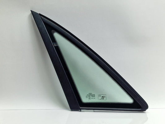 Geam fix lateral stanga spate AUDI A4 III 8EC, B7 2004 - 2008 2.0 TDI BPW SAINT-GOBAIN 43R-001057 8E5845299AA