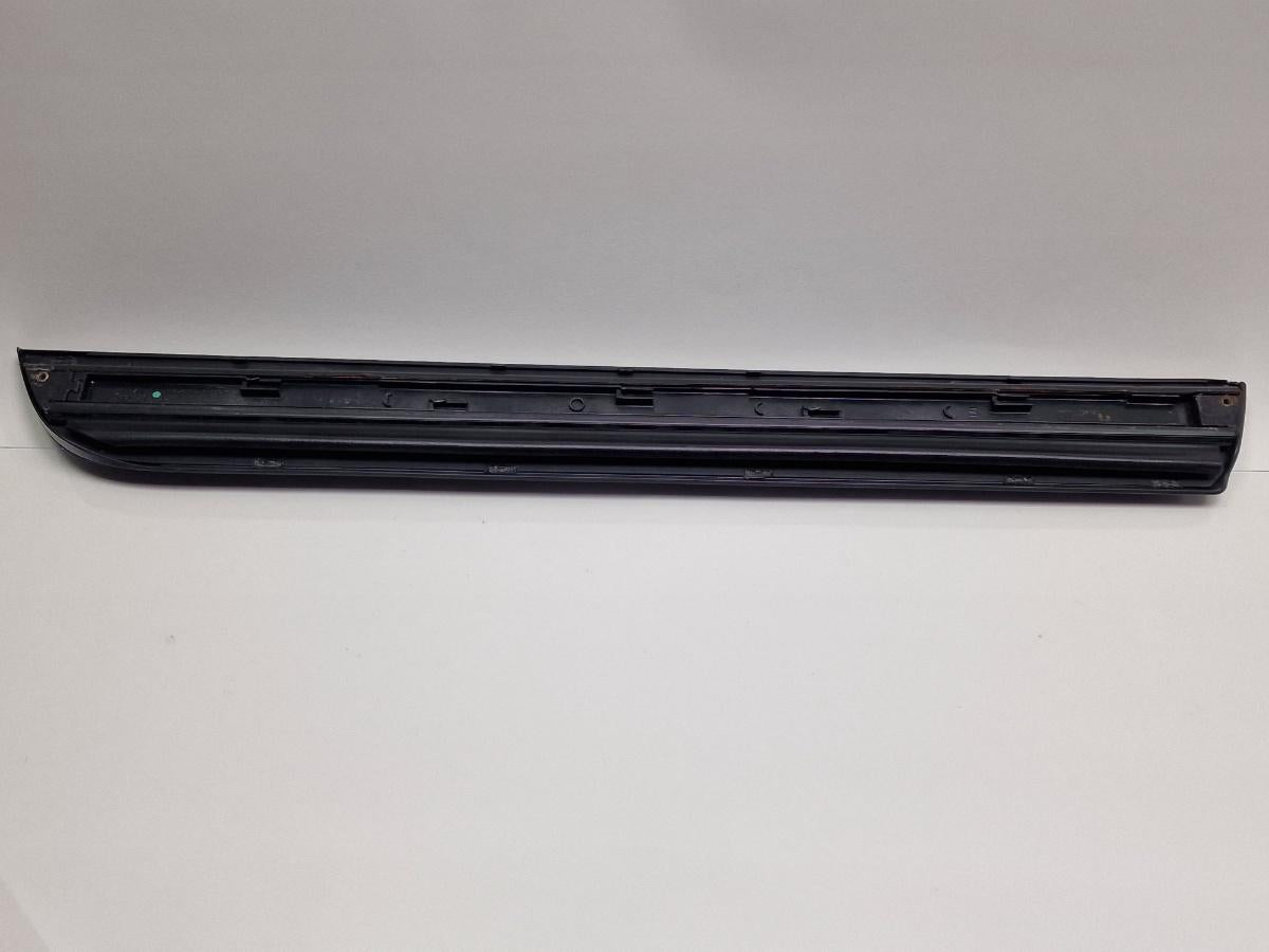 Bandou usa stanga spate S-LINE 8E0853969D AUDI A4 III 8EC, B7 2004 - 2008 NEGRU LZ9Y