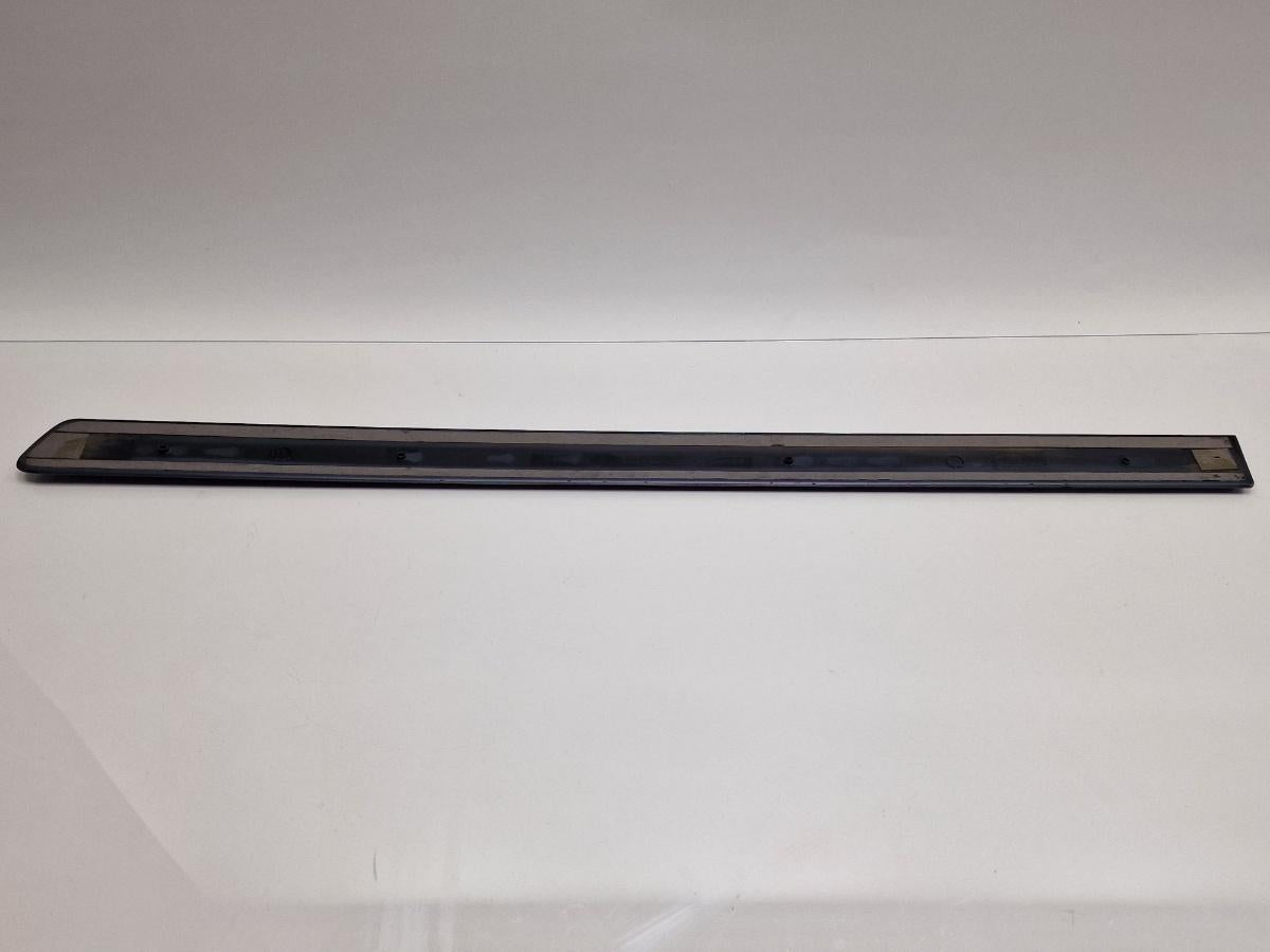 Bandou inferior usa dreapta spate AUDI A4 III 8EC, B7 2004 - 2008 negru LZ9Y 8E0853964