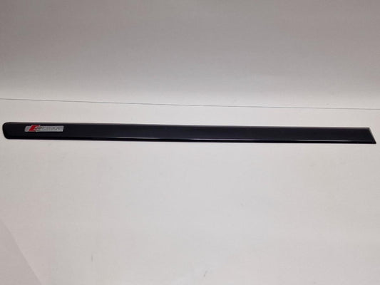 Bandou inferior usa dreapta spate AUDI A4 III 8EC, B7 2004 - 2008 negru LZ9Y 8E0853964