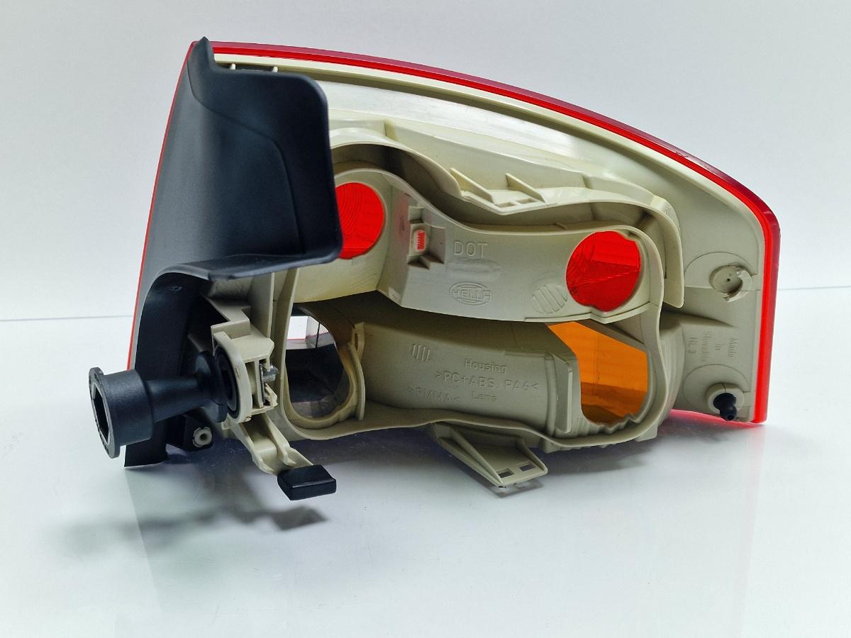 Stop de pe aripa stanga spate AUDI A4 III 8EC, B7 2004 - 2008 2.0 TDI BPW 8E5945095