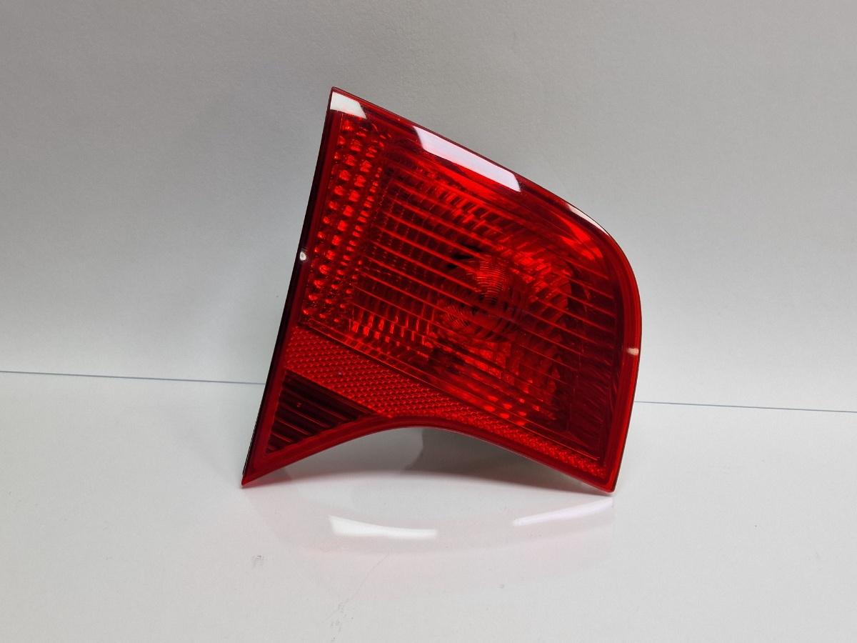 Stop de pe haion stanga AUDI A4 III 8EC, B7 2004 - 2008 2.0 TDI BPW HELLA 8E5945093A