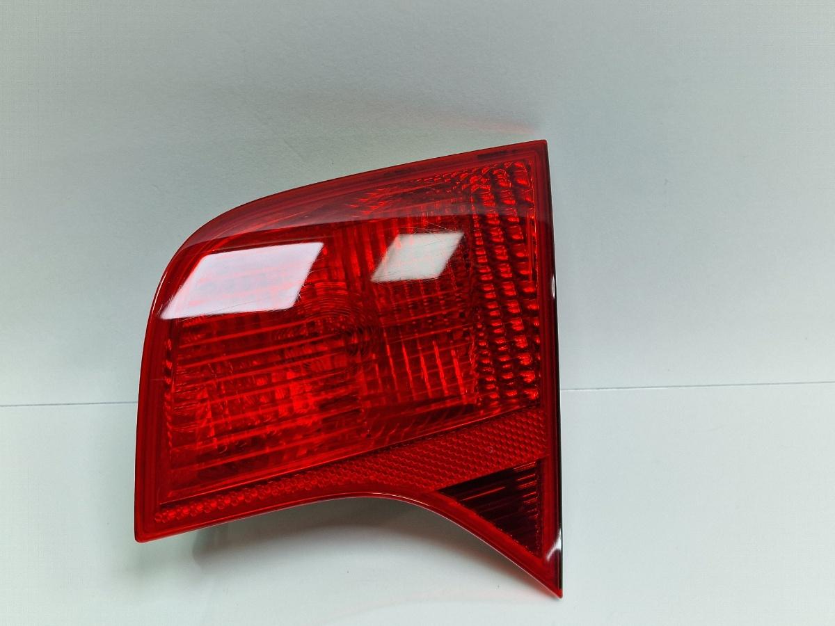 Stop de pe haion dreapta AUDI A4 III 8EC, B7 2004 - 2008 2.0 TDI BPW 8E5945094A
