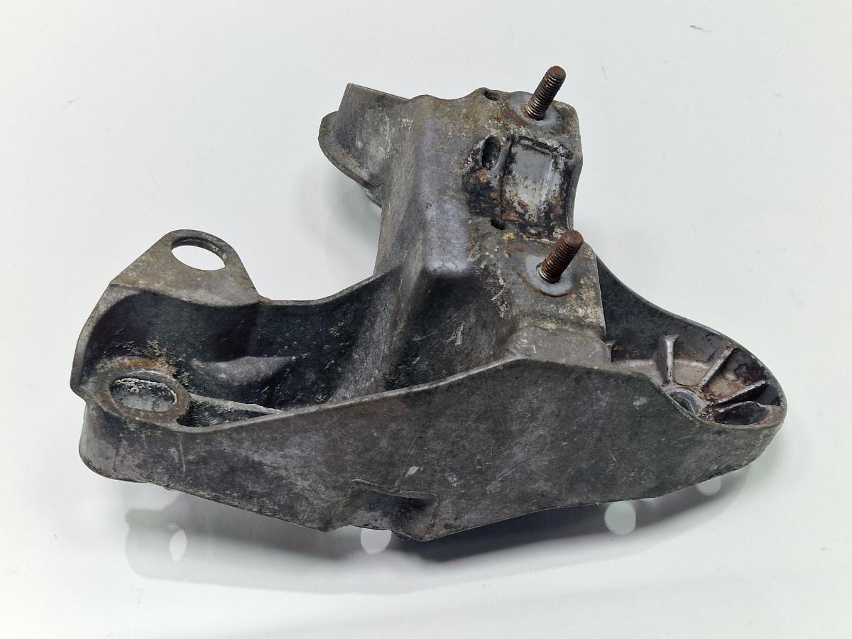 Suport bara stabilizatoare stanga fata AUDI A4 III 8EC, B7 2004 - 2008 2.0 TDI BPW 8E0199351M