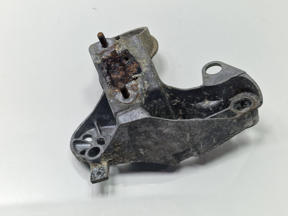 Suport bara stabilizatoare dreapta fata AUDI A4 III 8EC, B7 2004 - 2008 2.0 TDI BPW 8E0199352N