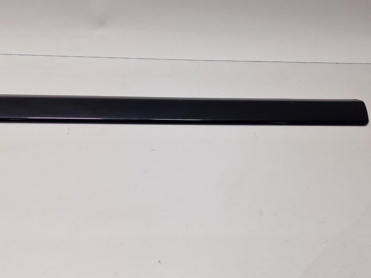 Bandou superior usa stanga fata AUDI A4 III 8EC, B7 2004 - 2008 negru LZ9Y 8E0853953