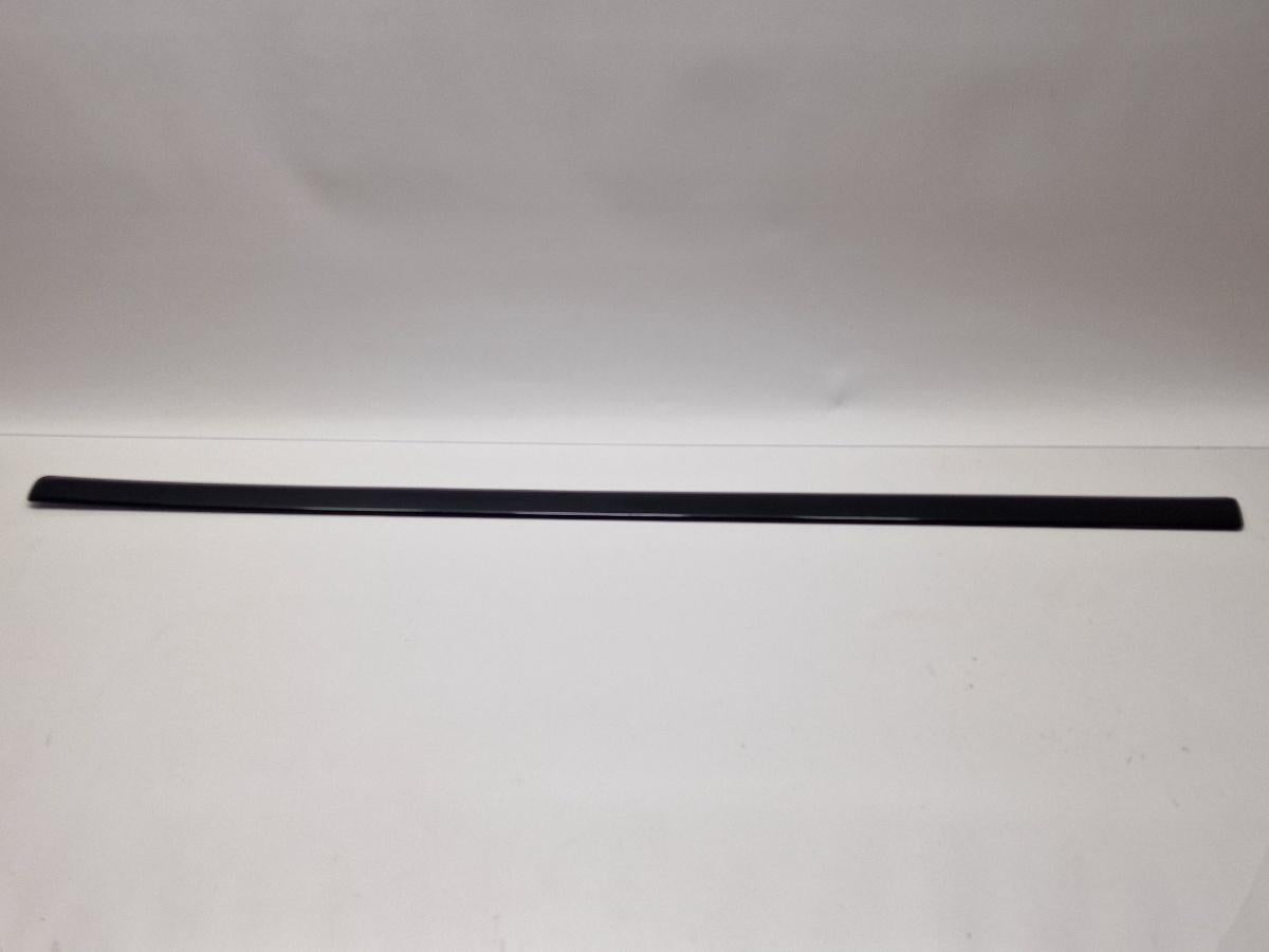 Bandou superior usa stanga fata AUDI A4 III 8EC, B7 2004 - 2008 negru LZ9Y 8E0853953