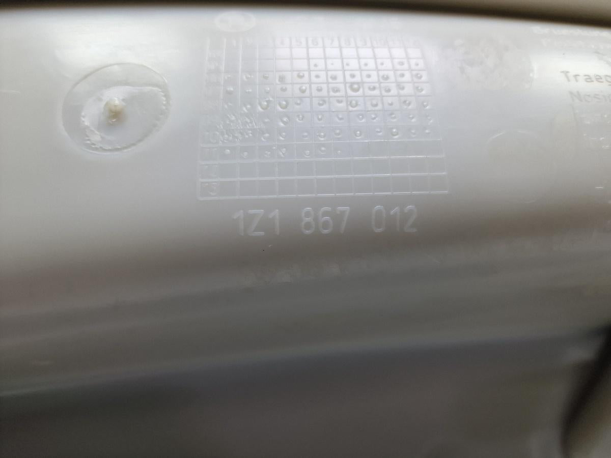 Panou usa dreapta fata SKODA OCTAVIA 1Z3 2004 - 2013 2.0 TDI 16V BKD, CFHC, CLCB 1Z1867012