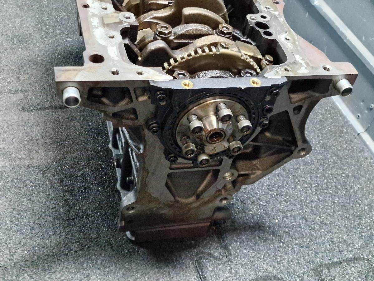 Bloc motor ambielat AUDI A4 III 8EC, B7 2004 - 2008 2.0 TDI BPW 03G021T